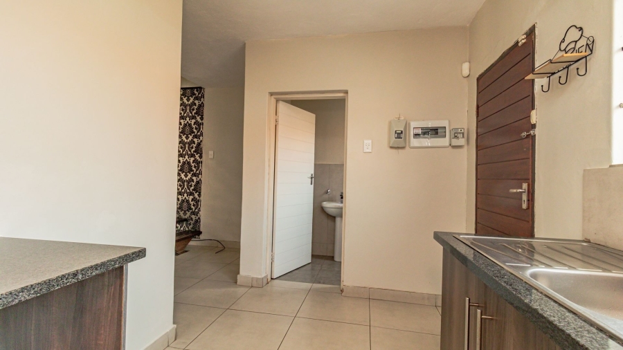 To Let 3 Bedroom Property for Rent in Cashan North West